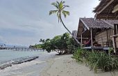 Moana Homestay, Sauwandarek, Pulau Mansuar, Raja Ampat